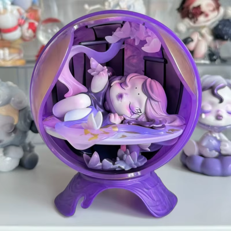 Each Caixa/Caja mystery box contains a single sealed doll selected at random from the Mirage serieS