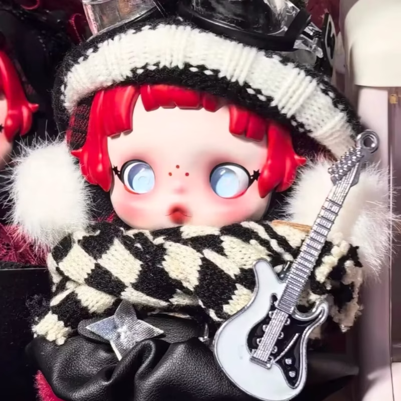 The Doll Outfit Set for the Skullpanda Winter Series is like a cozy snow day capsule wardrobe for your 0cm Plu Vinyl Doll or any compatible ex-girl line companion