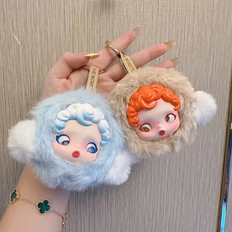 Embrace the magic of the season wherever you wander with the Skullpanda Winter Symphony Series – Only the Head Vinyl Face Doll.