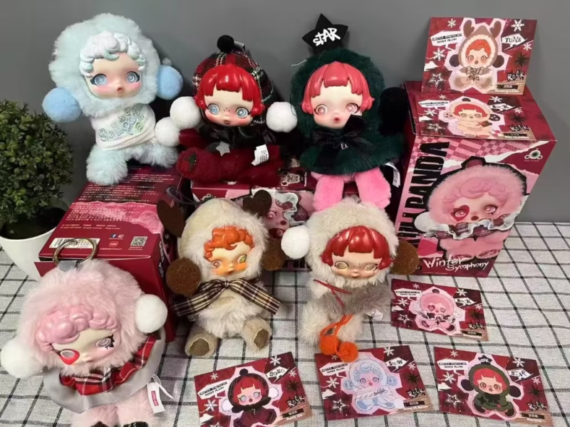 Step into quiet wonder with the New Skullpanda Genuine Mystery Box: the Winter Symphony Series, a collection of blind box pendant dolls that doubles delightfully - Image 2