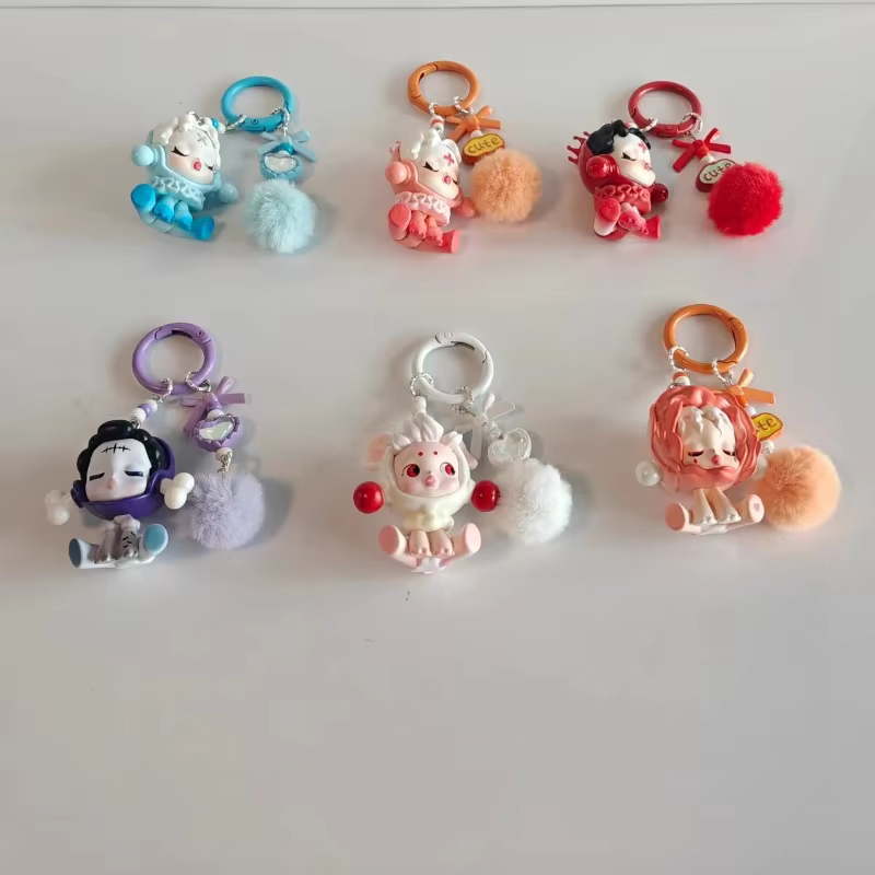 The New Mini Skullpanda Keychain enlargesthe Skullpanda range with a pocket-sized, pleasantly plump doll that instantly miniaturizes a standard day into toy reality