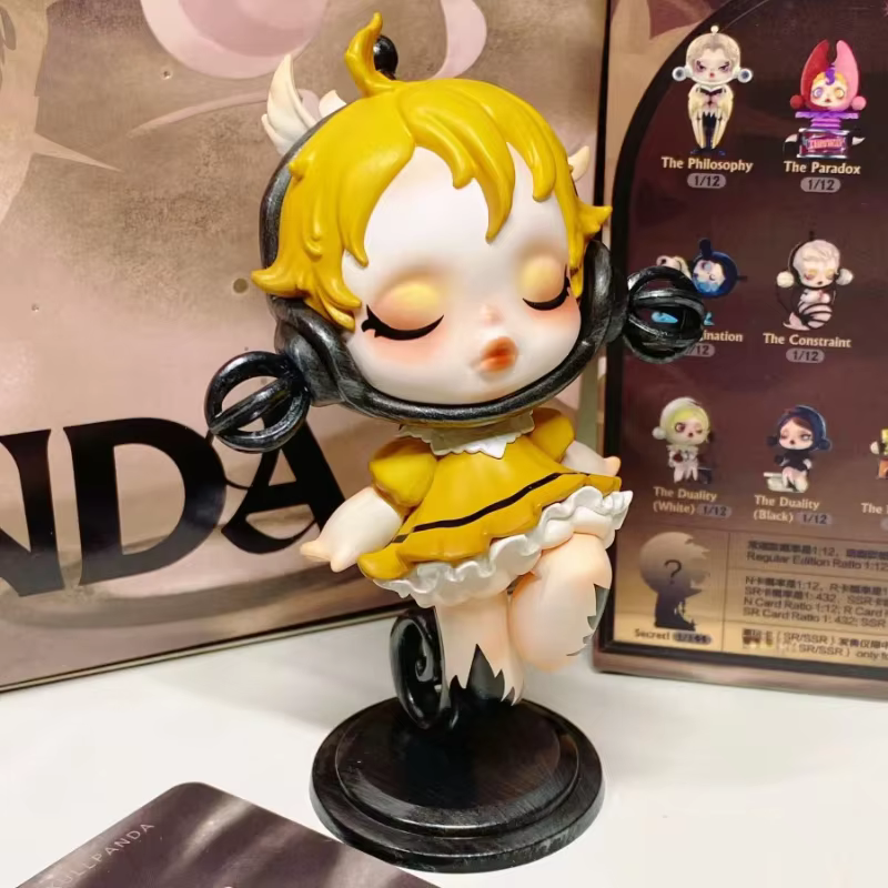 The Knoxx Reality Blind Box gathers a vibrant universe around its exceptionally expressive Skullpanda Sweet Girl Doll
