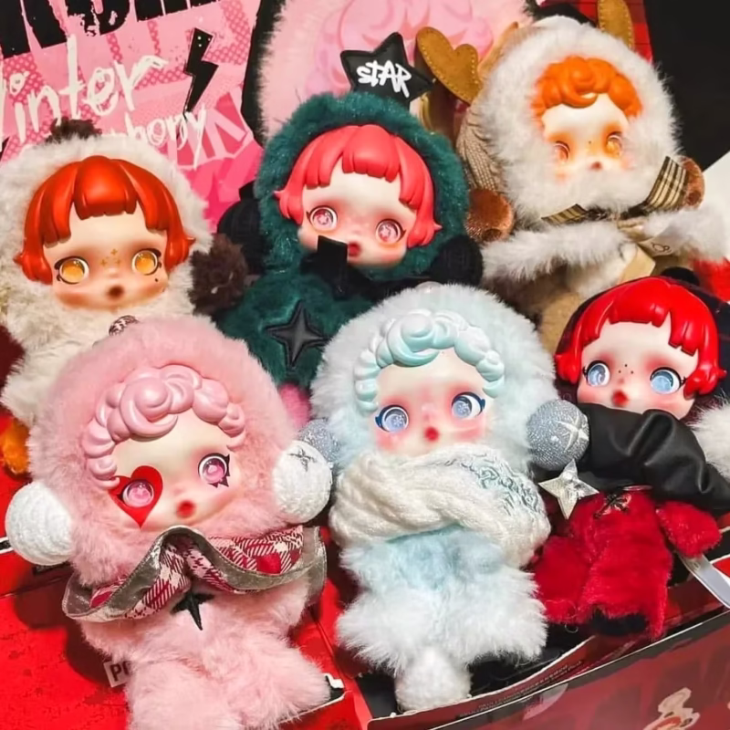 2025The Winter Music Series has returned, and this SKULLPANDA Pendant Sp Doll is the hidden gem every desktop needs. The blind box is a winter surprise that fits right under the Christmas tree—or wine mug. - Image 3